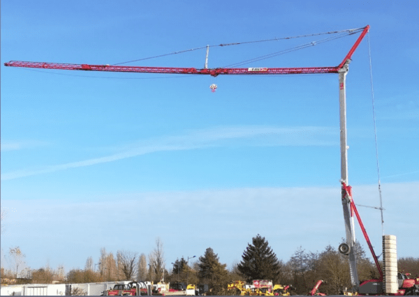 Grue FMGru 1140 RBI deplyée